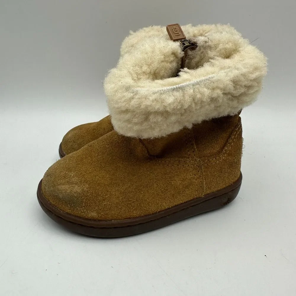UGG Jorie II Winter Boots Unisex Kid 6 Brown Fur Trim Side Zip Round Toe Comfort